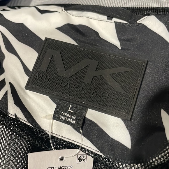 Michael Kors Mens Large Black Full Zip Bomber Jacket NWT - Picture 6 of 6